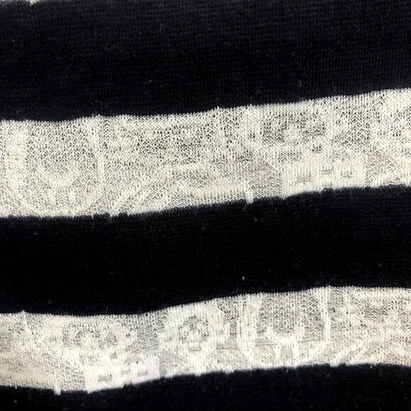 Banana Republic Striped Roll Tab Sleeve Nautical Blouse Size Medium - Picture 2 of 9